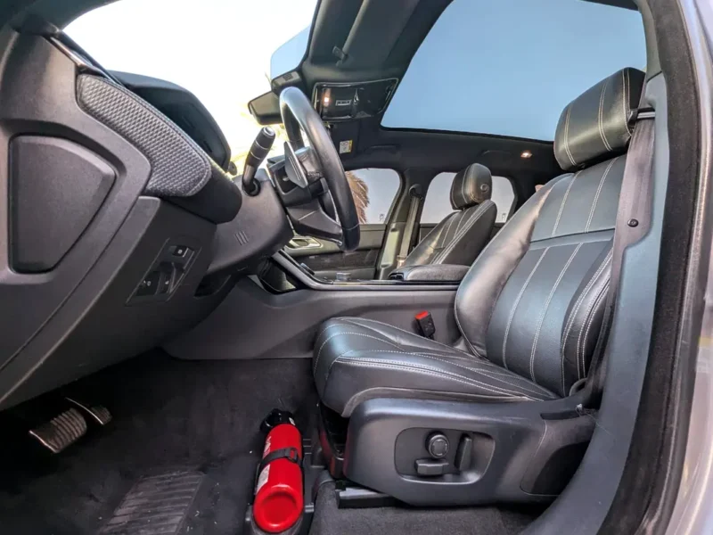 2020 Land Rover Range Rover Velar R-Dynamic SE 4 Cylinders Grey Black SUV GCC