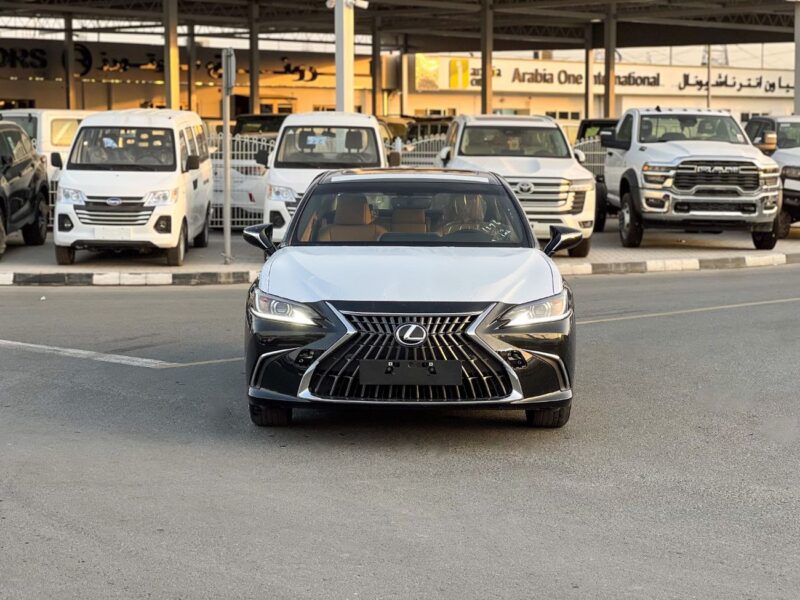 2025 Lexus ES300h 2.5L Hybrid 4 Cylinders Engine Black Brown Sedan GCC