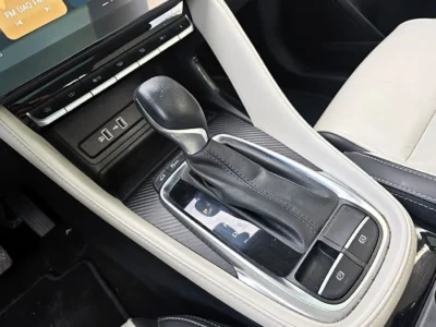 2024 MG ZS LUXURY 1.5 Litre 4 Cylinders Engine AT FWD Blue Beige SUV GCC