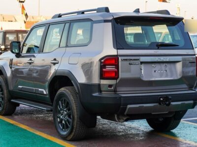 2024 Toyota Prado 2.4L TWIN TURBO 4 Cylinders Engine Grey Beige SUV GCC