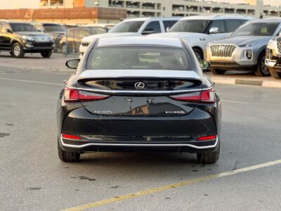2025 Lexus ES300h 2.5L Hybrid 4 Cylinders Engine Black Brown Sedan GCC