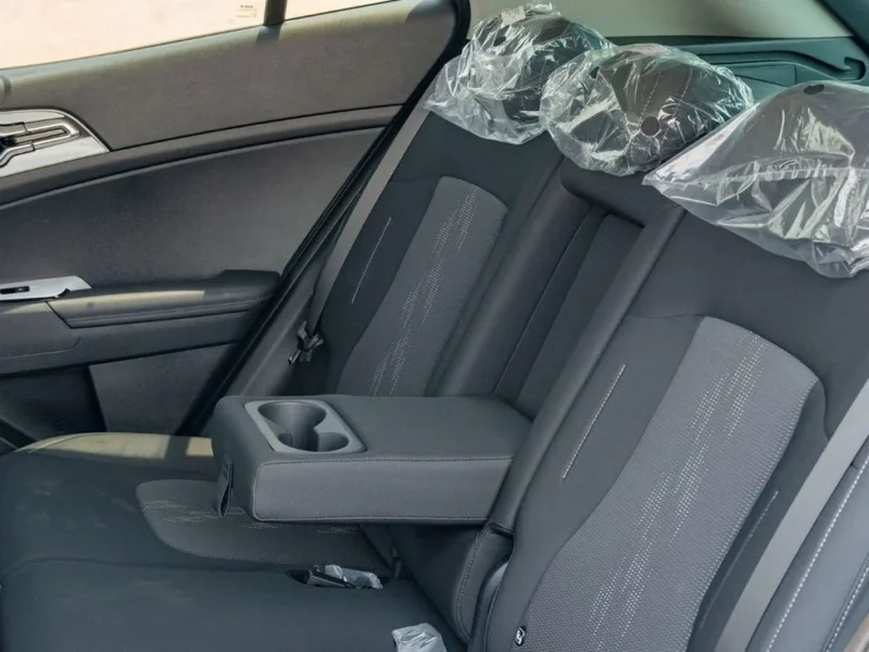 2025 Kia Sportage 1.6L Turbocharged 4 Cylinder Petrol Silver Black SUV