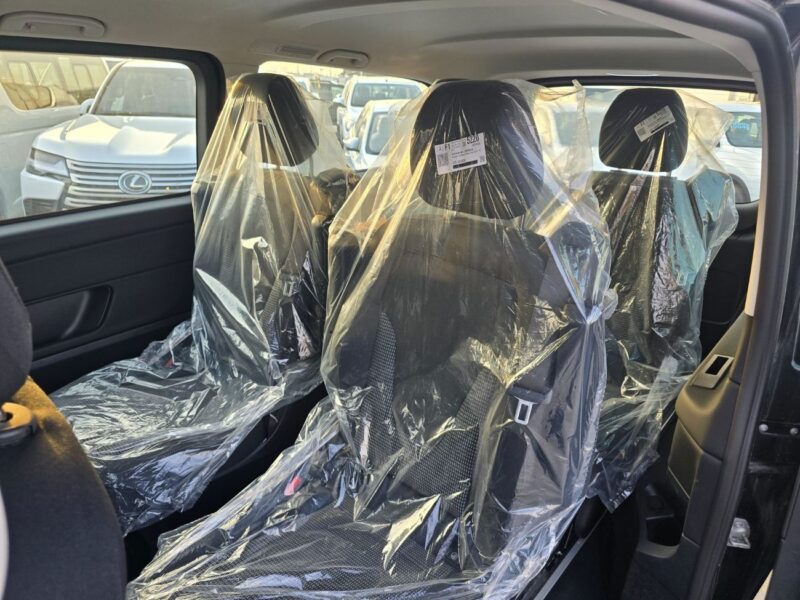 2025 Mercedes Benz V-Class V300 Style 2.0 L 4 Cylinders Engine Black Van GCC