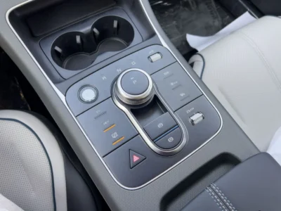 2025 BYD DESTROYER 05 1.5 Litre 4 Cylinder Hybrid Engine White Black Sedan