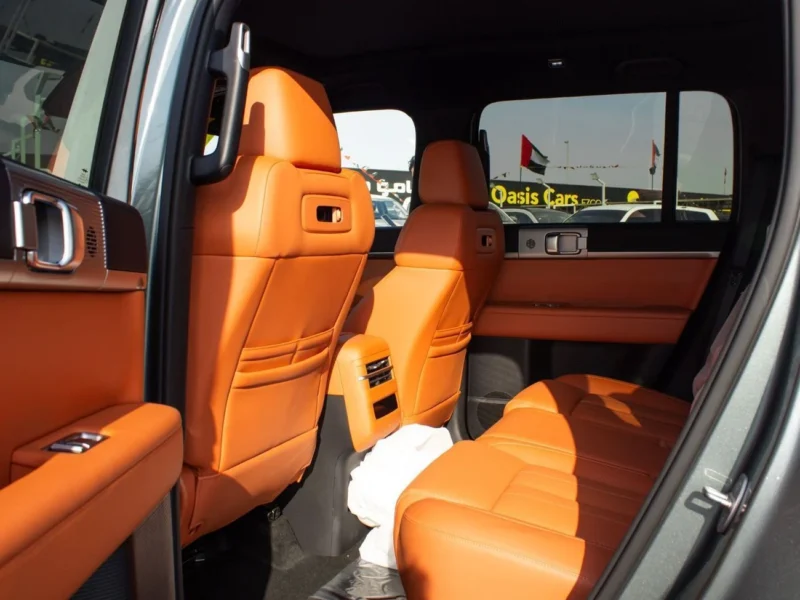 2025 BYD Leopard Titanium 7 135KM DM-i 4WD PRO EDITION 1.5L Black Orange SUV