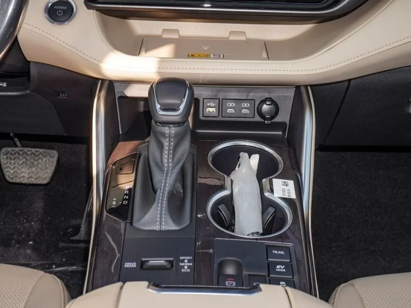 2024 Toyota Highlander Limited 2.5L Hybrid 4 Cylinders Engine Black Beige SUV GCC