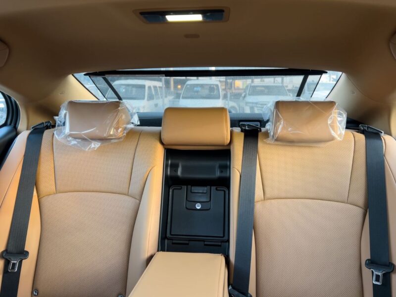 2025 Lexus ES300h 2.5L Hybrid 4 Cylinders Engine Black Brown Sedan GCC