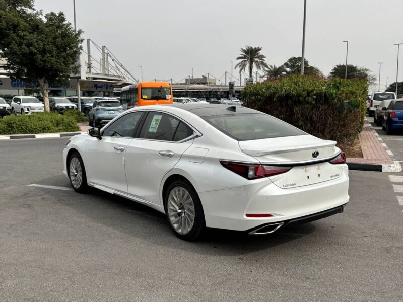 2025 LEXUS ES350 3.5 Liters 6 Cylinder Petrol Engine White Tan Sedan GCC
