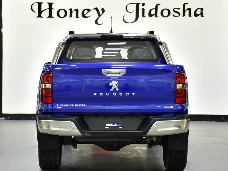 2023 Peugeot Landtrek DC 4X4 4 Cylinders Petrol Engine Blue Black Pick UP GCC