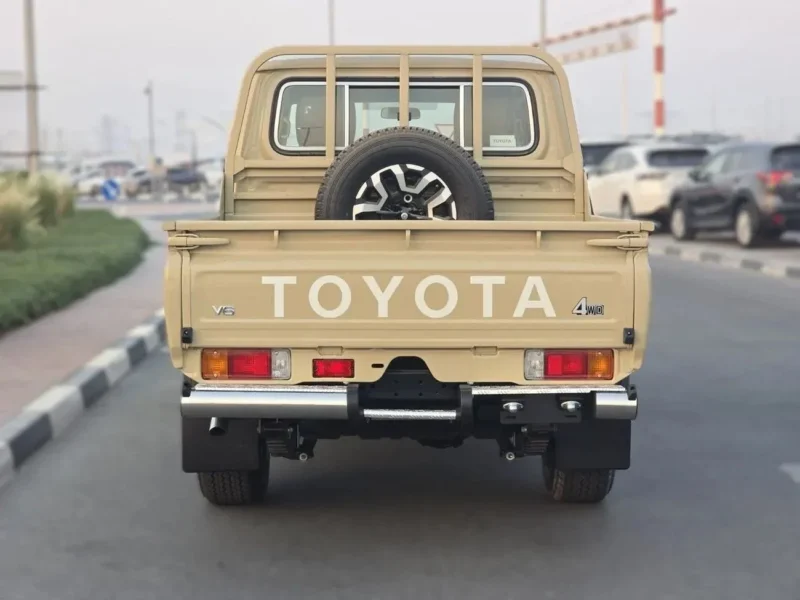 2025 TOYOTA LAND CRUISER PICK 4.0L PETROL DOUBLE CAB A/T Beige SUV