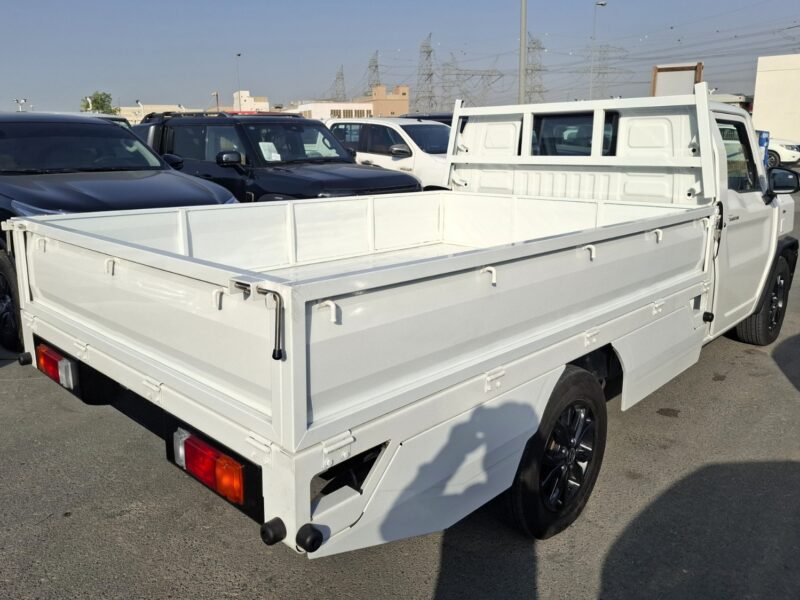 2026 Toyota Hilux Tamaraw 2.4L 4 Cylinder SC Pickup Diesel White Black Pick Up