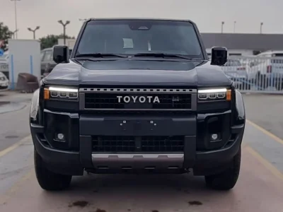 2025 TOYOTA PRADO 2.8L DIESEL LUXURY EDITION 4 Cylinder Engine Black Brown SUV