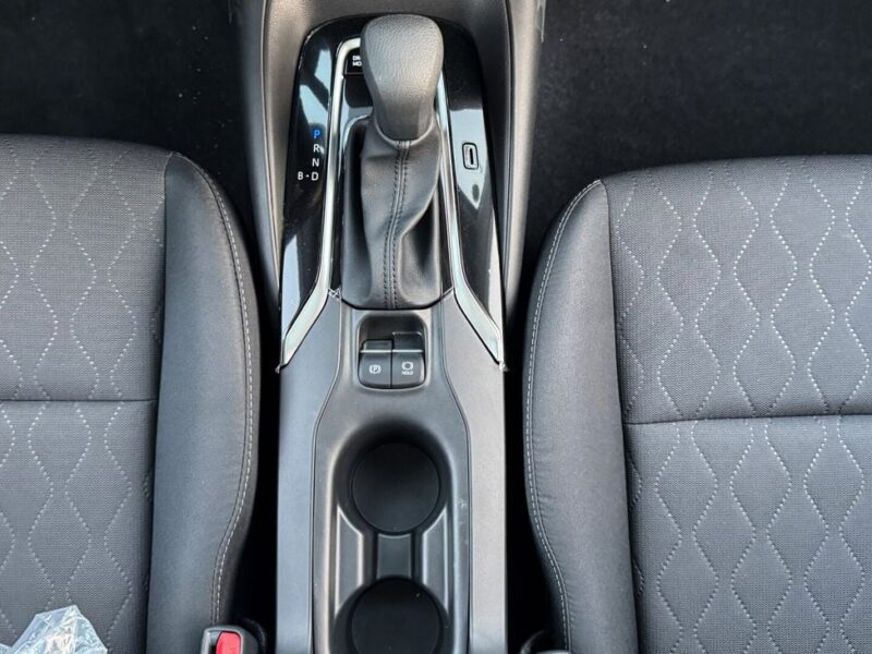 2024 Toyota Corolla Hybrid Elite 1.8L 4 Cylinders Full Option White Black Sedan