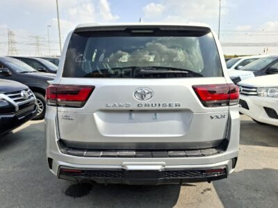 2025 Toyota Landcruiser VXR 3.5L V6 Twin-Turbo TT Silver Red with Radar GCC