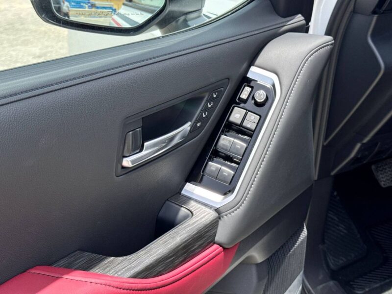 2025 TOYOTA LAND CRUISER GR-S 3.5L 6 Cylinders HYBRID White Red SUV