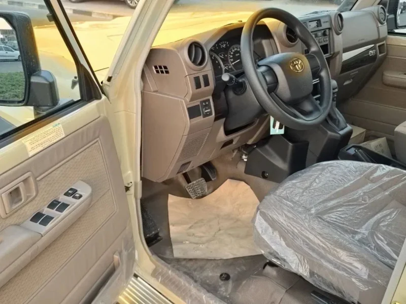2025 TOYOTA LAND CRUISER PICK 4.0L PETROL DOUBLE CAB A/T Beige SUV