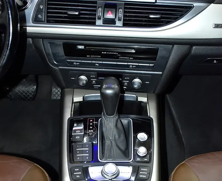 2016 Audi A6 35 FSI Quattro 6 Cylinders Petrol Engine Black Brown Sedan GCC