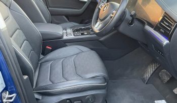 2019 Volkswagen Touareg 190TDI Premium 3.0-litre Turbo Diesel V6 Blue Black SUV