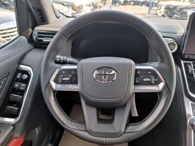 2025 Toyota Landcruiser VXR 3.5L V6 Twin-Turbo TT Silver Red with Radar GCC