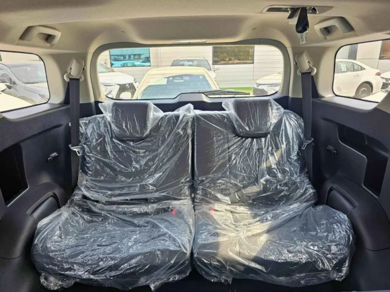 2025 Toyota Fortuner SR5 ADVENTURE 4.0L V6 PETROL White Black SUV GCC