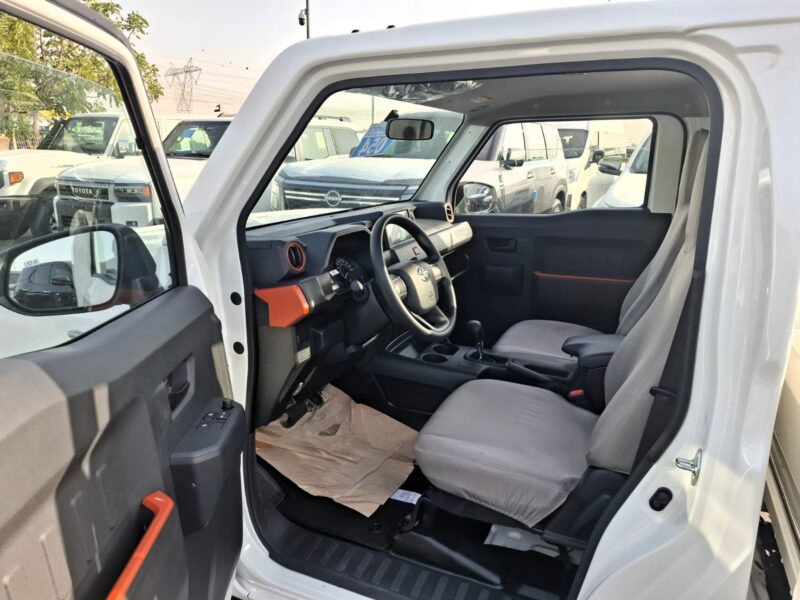 2026 Toyota Hilux Tamaraw 2.4L 4 Cylinder SC Pickup Diesel White Black Pick Up