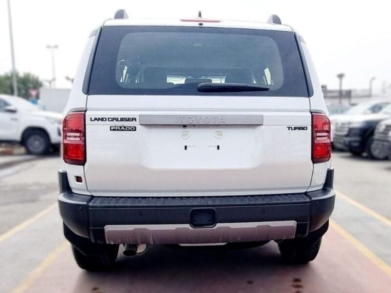 2025 TOYOTA PRADO 250 ALL ROUNDER G 2.4L 4 Cylinders Engine 4X4 White Beige SUV