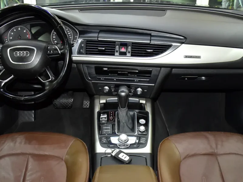 2016 Audi A6 35 FSI Quattro 6 Cylinders Petrol Engine Black Brown Sedan GCC