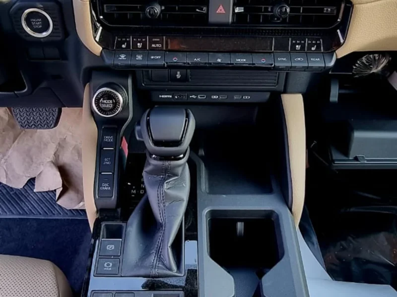 2025 TOYOTA PRADO 250 ALL ROUNDER G 2.4L 4 Cylinders Engine 4X4 White Beige SUV