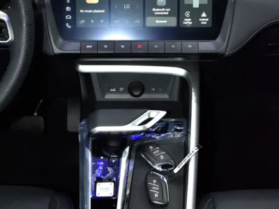 2026 MG ZS Luxury 4 Cylinder Petrol Engine Black Crossover GCC Specs