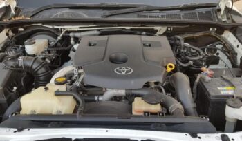 2018 Toyota Hilux SR5 2.8L Turbo Diesel Engine 4 Cylinders White Black