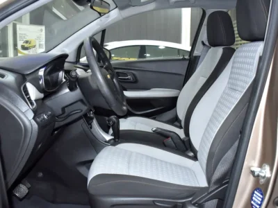 2019 Chevrolet Trax LT 4 Cylinder Petrol Engine Beige Grey Crossover GCC