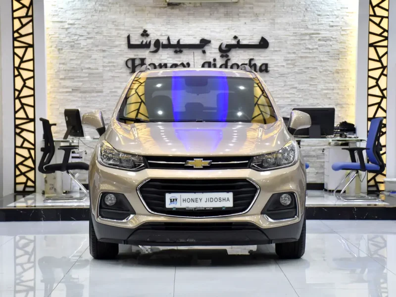 2019 Chevrolet Trax LT 4 Cylinder Petrol Engine Beige Grey Crossover GCC