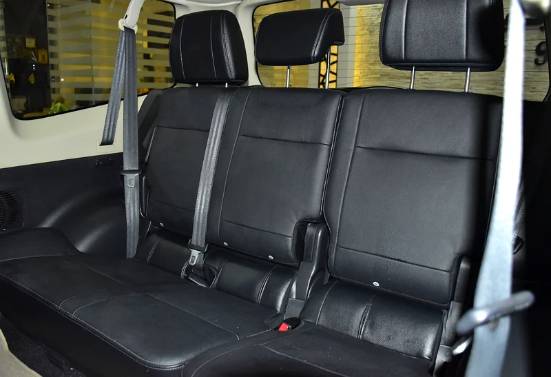 2018 Mitsubishi Pajero GLS 6 Cylinder Petrol Engine Gold Black Crossover GCC