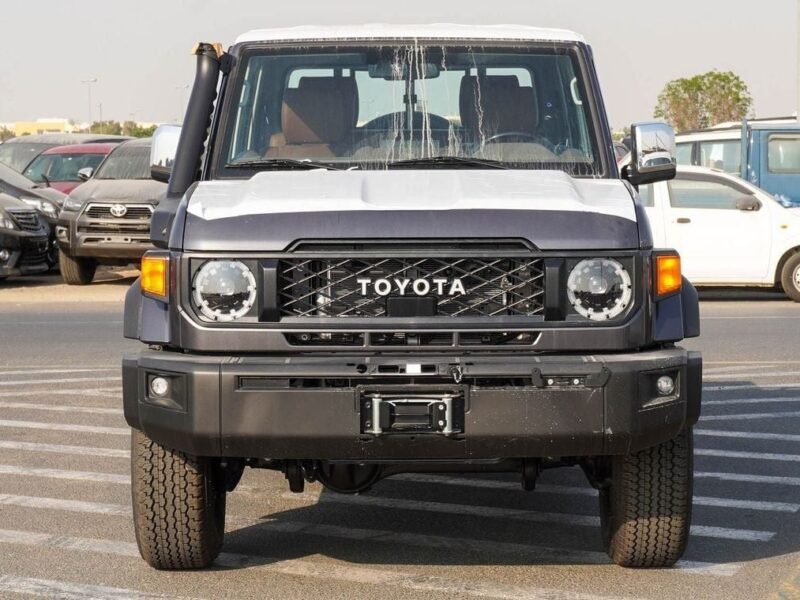 2025 Toyota Land Cruiser Pick Up LX 4.0L V6 Engine AT Grey Tan Pick Up Truck