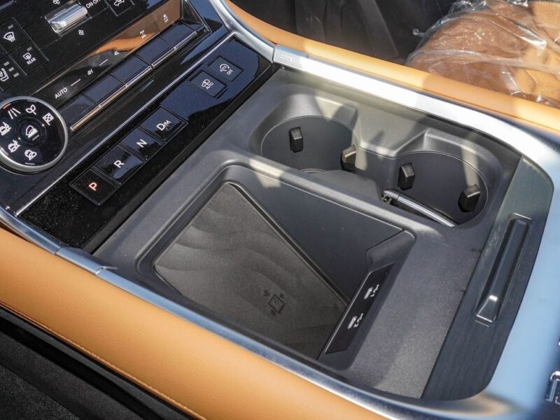 2025 Nissan Patrol Platinum 3.5-litre V6 Twin-Turbo Black Tan SUV GCC Specs