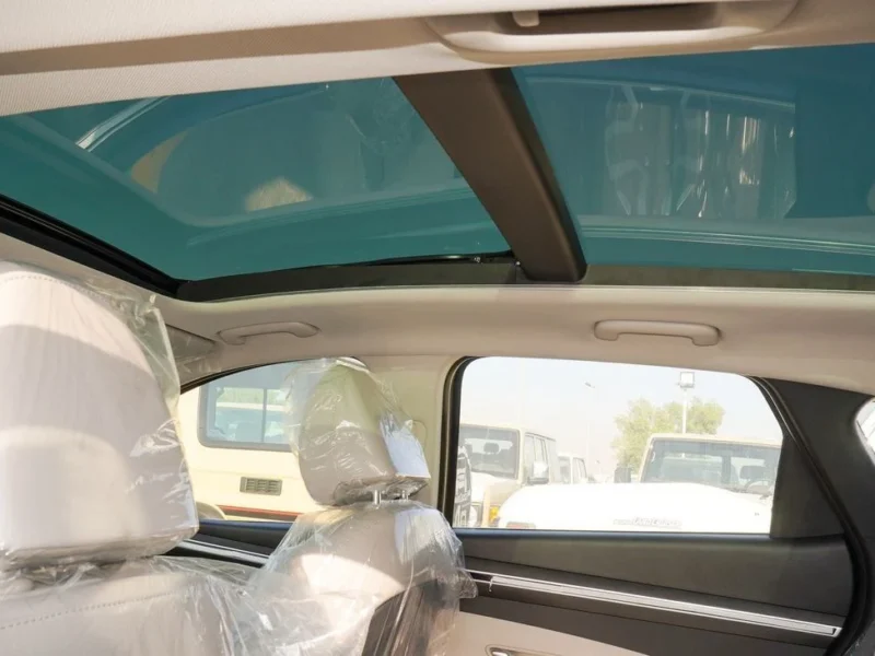 2022 Hyundai Tucson 4 Cylinders Petrol Engine Brwon Beige SUV GCC Specs