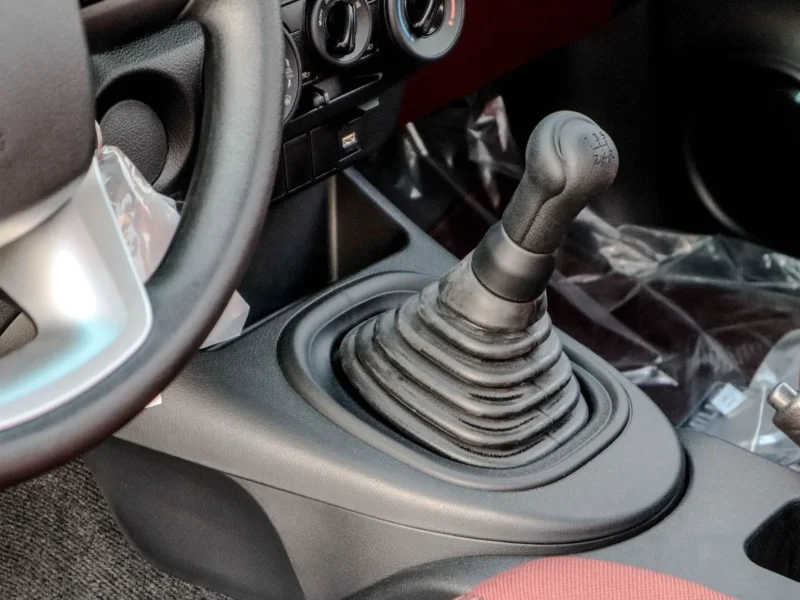 2025 Toyota Hilux Single Cab 2.7L 4 Cylinders Engine 4x2 MT White Red Truck