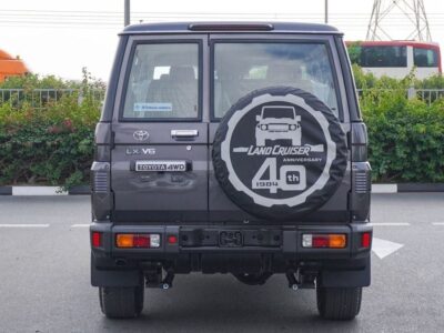 2025 Toyota Land Cruiser Hard Top 4.0L V6 Cylinder Engine AT Grey Tan SUV