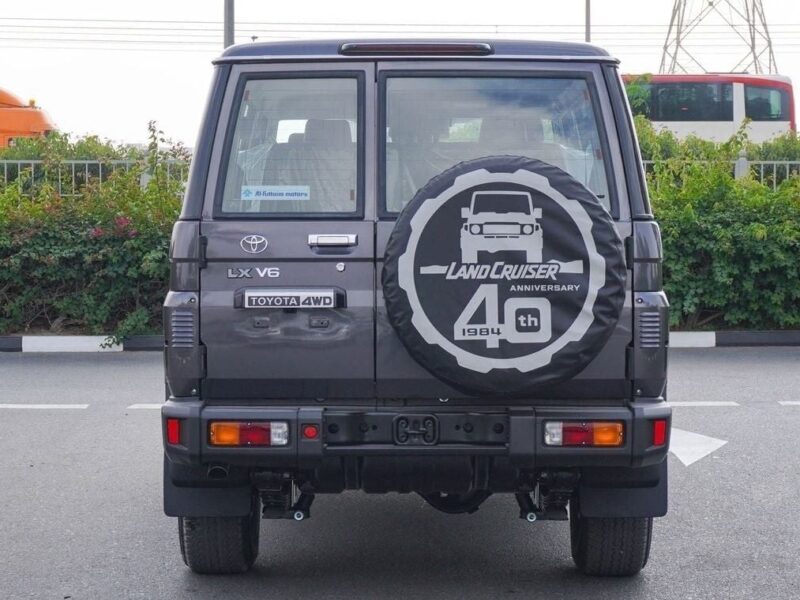 2025 Toyota Land Cruiser Hard Top 4.0L V6 Cylinder Engine AT Grey Tan SUV