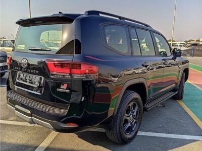 2022 Toyota Land Cruiser GR Sports Edition 6 Cylinder Petrol Engine Black Red SUV