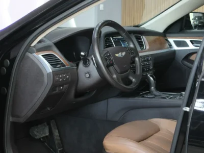 2016 Hyundai Genesis ROYAL 5.0 V8 Cylinders Engine Black Tan SUV AWD