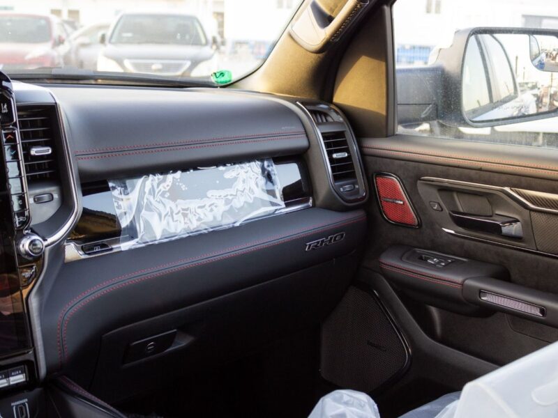 2025 RAM 1500 RHO 3.0L TT HO 6 Cylinder Petrol Engine Silver Black Truck