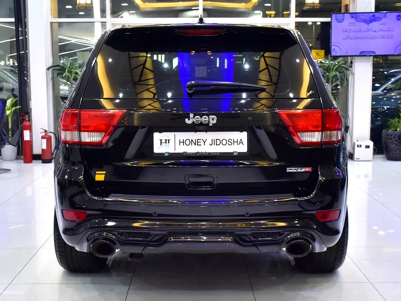 2012 Jeep Grand Cherokee Srt8 8 Cylinder Petrol Engine Black Red SUV GCC