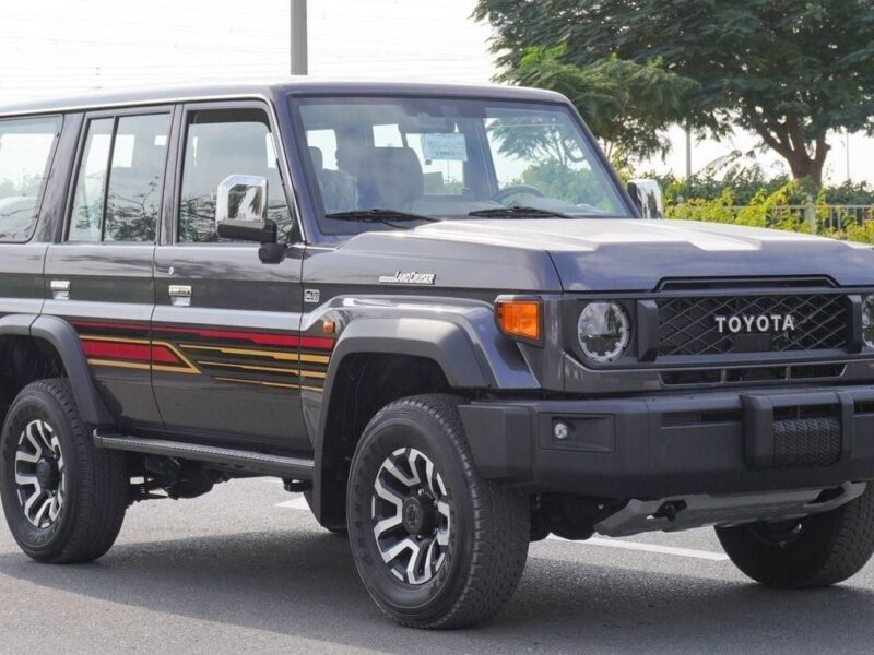 2025 Toyota Land Cruiser Hard Top 4.0L V6 Cylinder Engine AT Grey Tan SUV