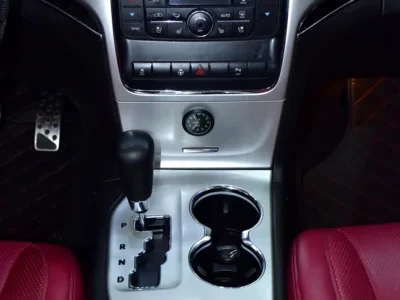 2012 Jeep Grand Cherokee Srt8 8 Cylinder Petrol Engine Black Red SUV GCC