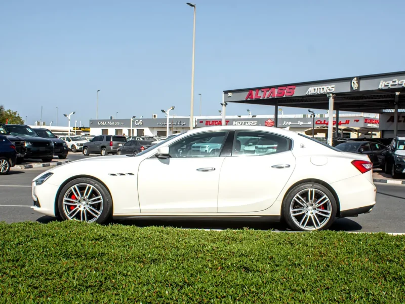 2015 Maserati Ghibli Other 6 Cylinders Petrol Engine White Red Sedan