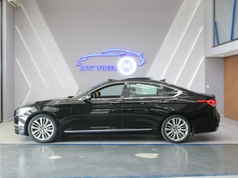 2016 Hyundai Genesis ROYAL 5.0 V8 Cylinders Engine Black Tan SUV AWD