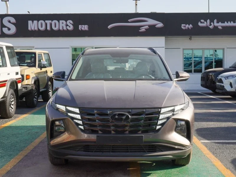 2022 Hyundai Tucson 4 Cylinders Petrol Engine Brwon Beige SUV GCC Specs
