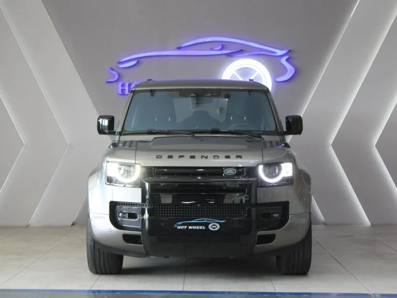 2022 Land Rover Defender P400 3.0L Inline-6 Turbo Engine Grey Black SUV