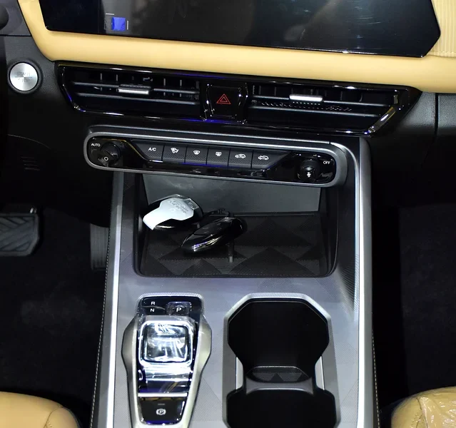 2026 GAC EMZOOM GL Plus 4 Cylinders Petrol Engine Blue Beige Crossover